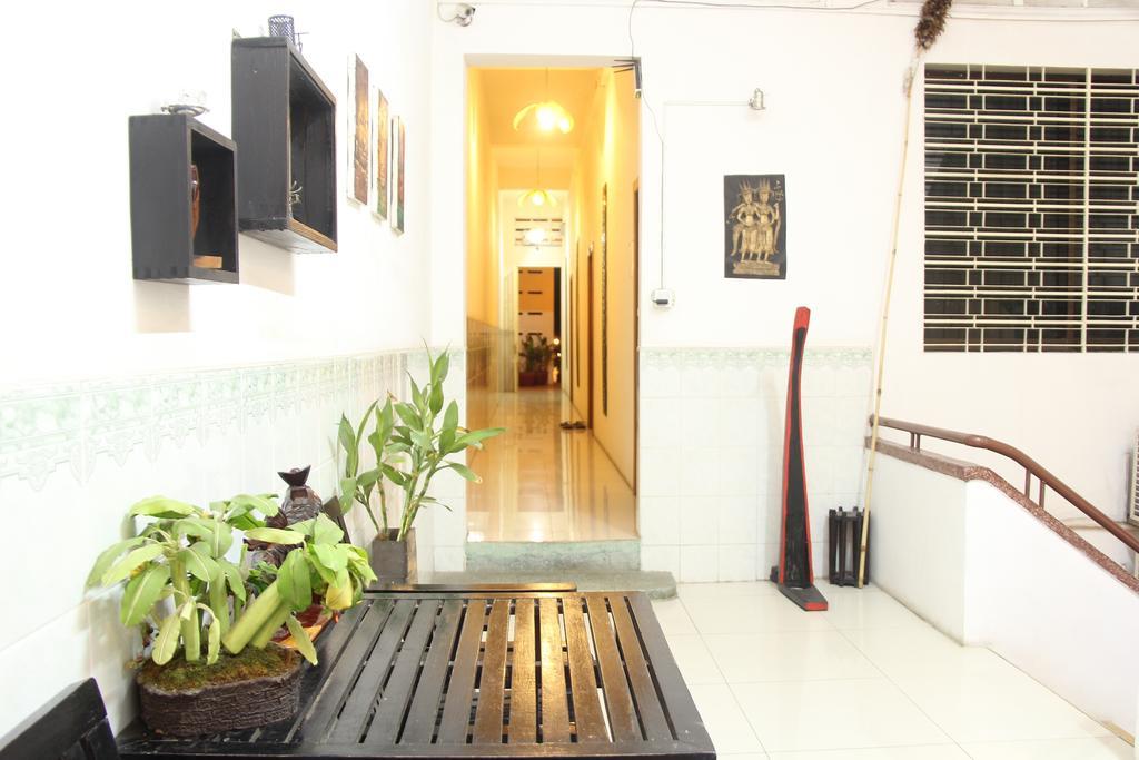 New Season Riverside Hotel Phnom Penh Exterior foto
